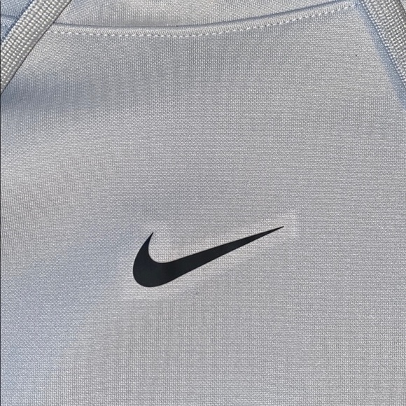 Nike Dri-Fit Hoodie - Picture 4 of 8